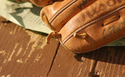 Baseball glove