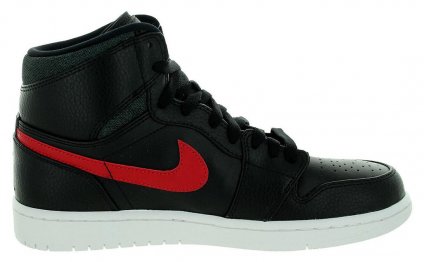 Nike Men s Air Jordan 1 Retro