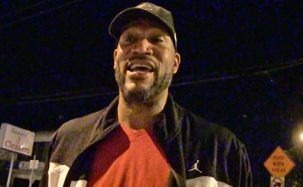 Ron Harper Defends Michael