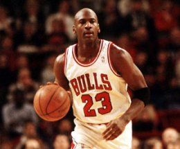 jordan-dribbling-bulls