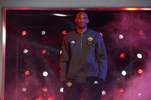 Kobe Bryant Breaks Michael Jordan's NBA All-Star Game Field-Goal-Attempts Record