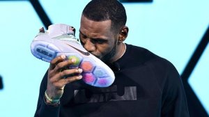 LeBron James unveils the LEBRON 12 on September 16, 2014, in Portland, Oregon.