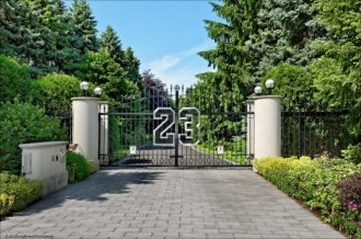 Michael Jordan’s Highland Park, Ill., is up for auction. The 56,000 sq ft home boasts nine bedrooms and 15 restrooms.