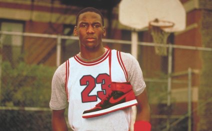 When did Nike signed Michael Jordan
