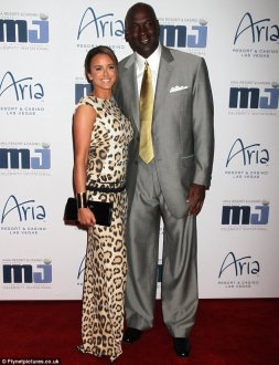 Proceeding with care: Michael Jordan has actually reportedly made their fiancee Yvette Prieto sign a prenuptial arrangement